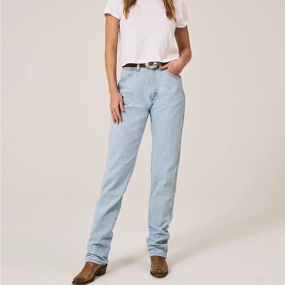 Cowboy Cut Slim Jean - Picture 12 of 14